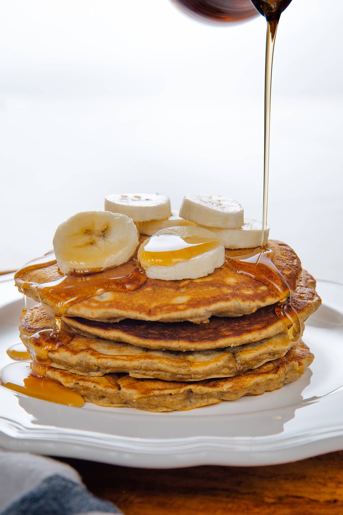 banana oat pancakes