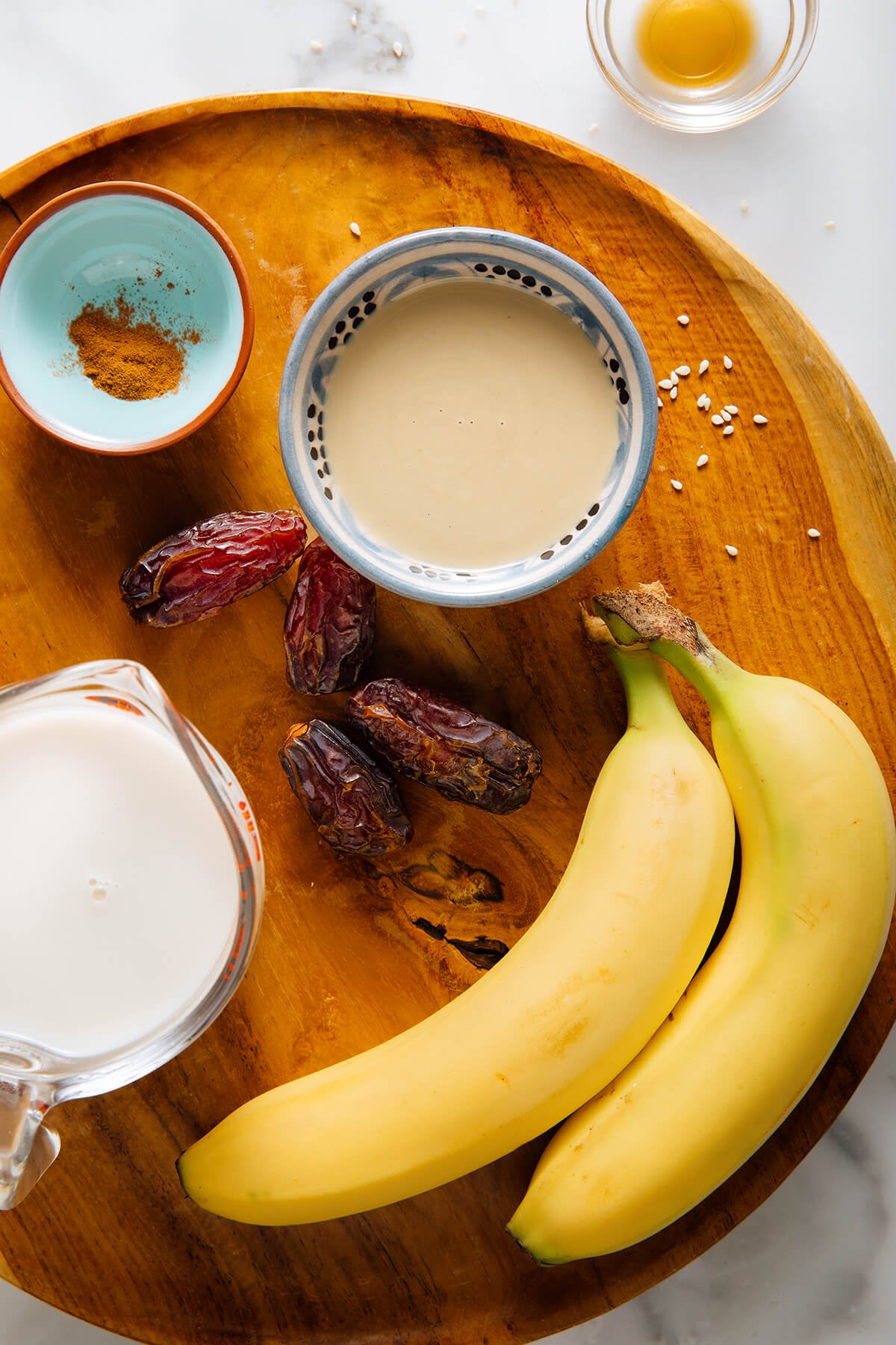 date shake ingredients