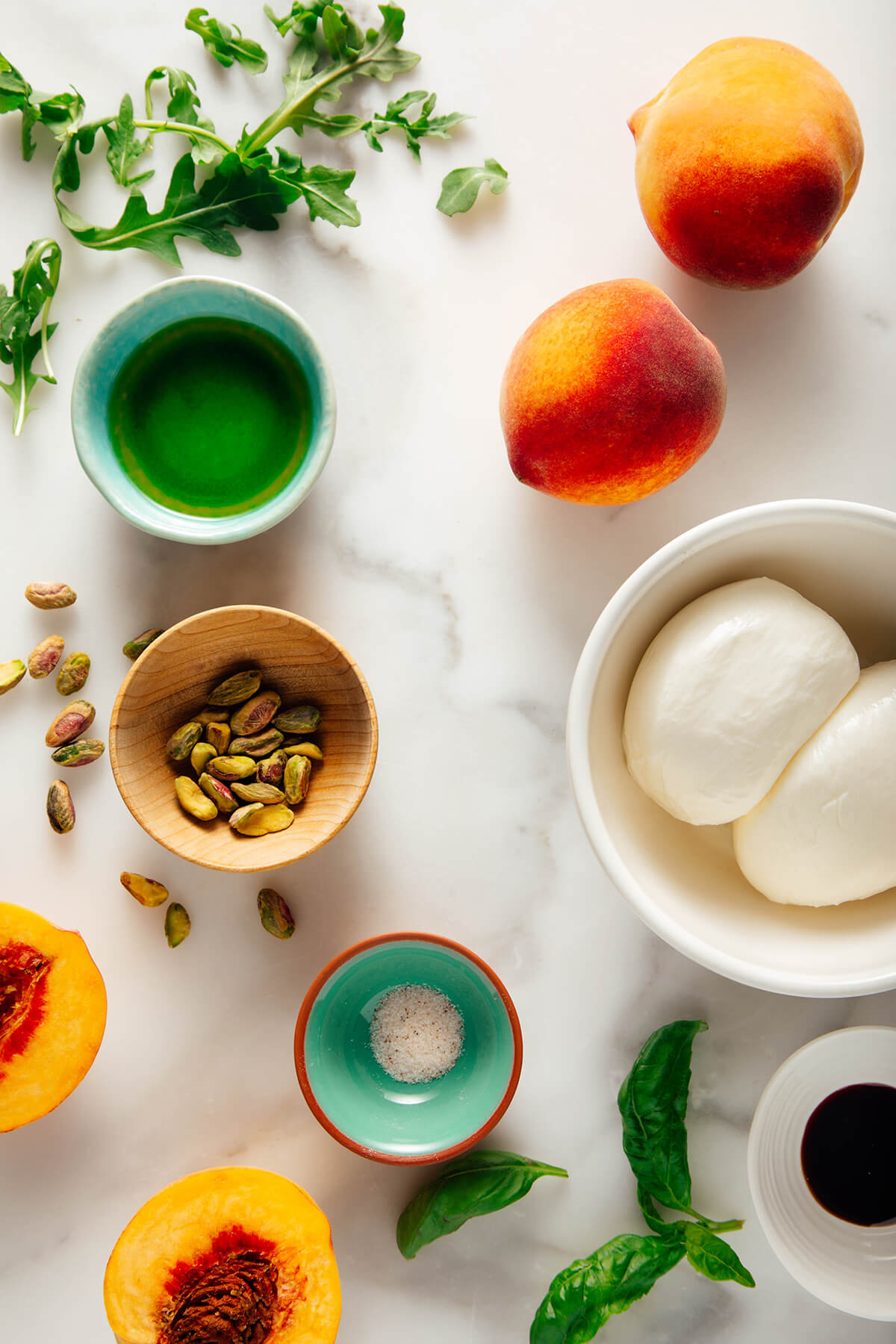 peach burrata salad ingredients